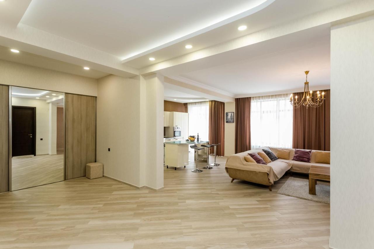 Luxury Landing Ll Apartment Tbilisi Exterior photo